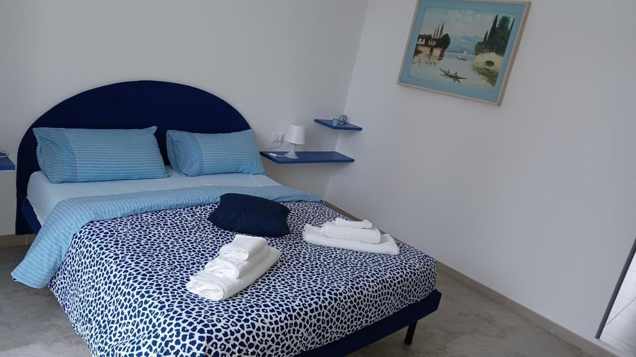 La Casa Del Gabbo Hotel Monopoli Buitenkant foto